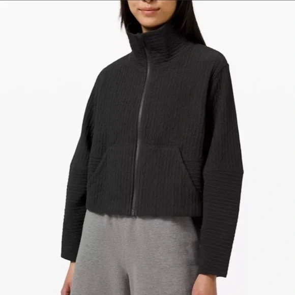 Lululemon Textured Cropped Jacket - Picture 3 of 12